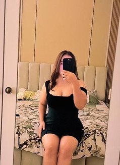 Sophisticated Simran Best Sloppy Blowjob - puta in Dubai Photo 3 of 12