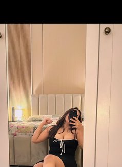 Sophisticated Simran Best Sloppy Blowjob - puta in Dubai Photo 5 of 12