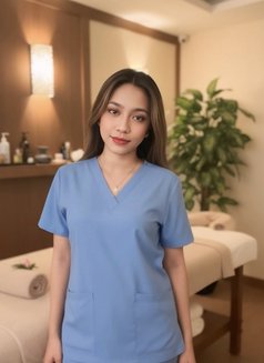 Sopie Sky - masseuse in Makati City Photo 4 of 10