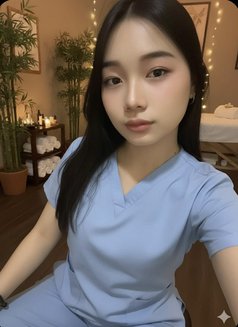 Sopie Sky - masseuse in Makati City Photo 7 of 10