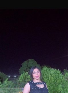 Soso - escort in Muscat Photo 3 of 4