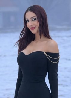 Zainab - escort in Muscat Photo 1 of 11