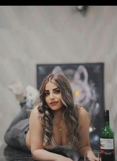 Soso - escort in Erbil Photo 2 of 5