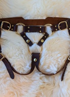 Sosoul - Transsexual escort in Kuwait Photo 2 of 3