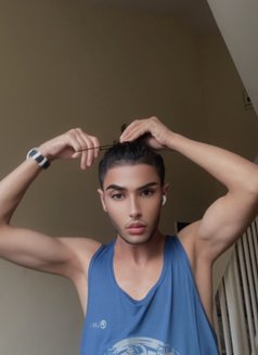 Souhaib - Male escort in Dammam Photo 1 of 2