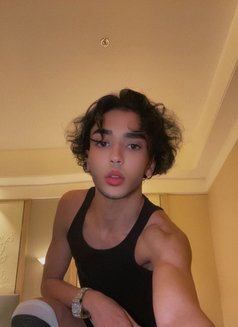 Souhaib - Acompañantes masculino in Riyadh Photo 1 of 4