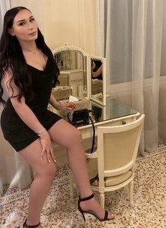 Soukaiyna Young Ts 22 🇫🇷 - Transsexual escort in Dubai Photo 9 of 16