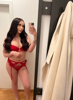 Soukaiyna Young Ts 22 🇫🇷 - Transsexual escort in Dubai Photo 15 of 16