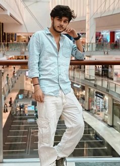 Soul - Male escort in Hyderabad Photo 2 of 2