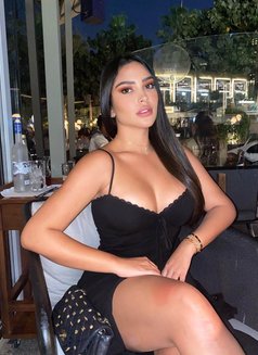SOUMYA BISHT BPTP MODELS GIRLS - escort in Faridabad Photo 5 of 12