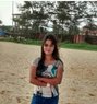 Soumya - puta in Dubai Photo 2 of 2