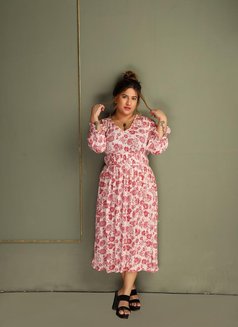Soumya - escort in Mumbai Photo 3 of 6