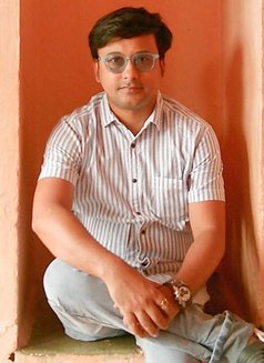Soumya - Male escort in Kolkata Photo 2 of 4