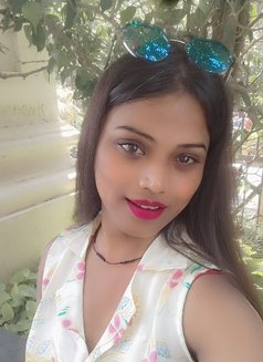 Soundarya - Transsexual escort in Noida Photo 1 of 6