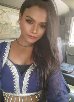 Soundarya - Transsexual escort in Noida Photo 3 of 6