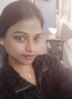 Soundarya - Transsexual escort in Noida Photo 5 of 6