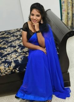 Soundarya Tamil Girl - puta in Abu Dhabi Photo 5 of 5