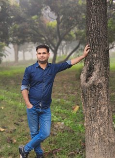 Sourab - Male escort in New Delhi Photo 5 of 8