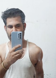 Sourab - Male escort in New Delhi Photo 7 of 8