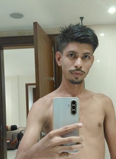 Sourav - Male escort in Bangalore Photo 2 of 5