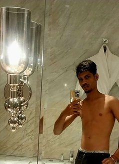 Sourav - Male escort in Bangalore Photo 4 of 5