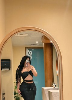 Sousou - escort in Abu Dhabi Photo 5 of 5