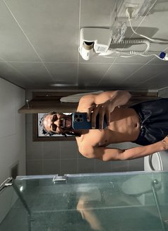 South African Black Man - Male escort in Bangkok Photo 3 of 3