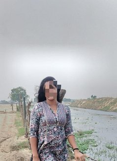 South Indian Gir(Pinky) in Dx D - puta in Dubai Photo 5 of 8