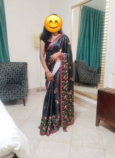 South Indian girl in DxD - puta in Dubai Photo 3 of 5