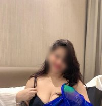 South Indian Housewife Cam Show - puta in Mumbai