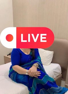 South Indian Housewife Cam Show Milf - escort in New Delhi Photo 4 of 4