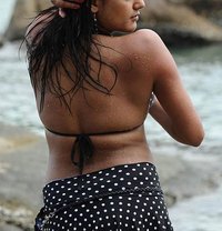 South Indian Sexy Girl - puta in Colombo