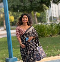 South Indian Threesome Models - puta in Abu Dhabi