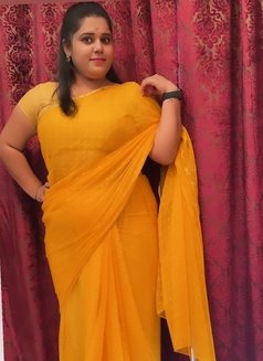 South Indian Vip Girls & Aunty's - escort in Abu Dhabi Photo 2 of 5