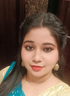 South Tamil 22yr and 24yr Threesome - puta in Abu Dhabi Photo 3 of 5