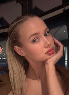 Soviet - puta in Taipei Photo 14 of 14