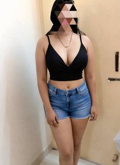 Sowmya Deepak cpl FWB - puta in Hyderabad Photo 4 of 4