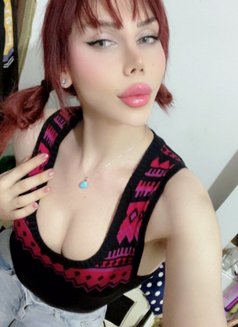 Sozy - Transsexual escort in Amman Photo 17 of 17