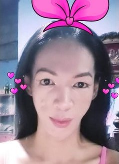 Sozzy Suzzie Cumshow - Transsexual escort in Manila Photo 1 of 5