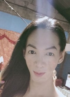 Sozzy Suzzie Cumshow - Transsexual escort in Manila Photo 5 of 5