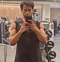 Spanish Muscle - Male escort in Riyadh Photo 3 of 5