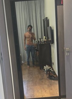 Spanish Muscle - Male escort in Riyadh Photo 5 of 5