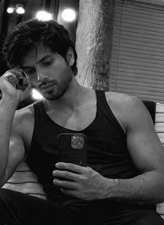 Spanish Muscle - Male escort in Riyadh Photo 9 of 9