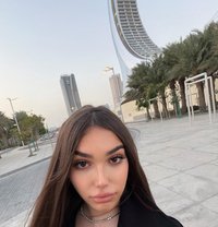🇪🇸 Spanish Young shemale Versatile - Transsexual escort in Doha