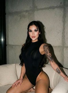 🇪🇸 Spanish Young shemale Versatile - Transsexual escort in Doha Photo 1 of 18