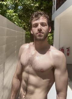 Spanishguysotall - Acompañantes masculino in Paris Photo 5 of 6