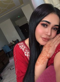 Special Nuru gel & Pro - Massage Lingam - puta in Muscat Photo 10 of 11
