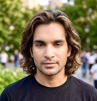 Spencer Nomadix - Acompañante masculino in New Delhi