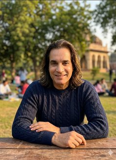 Spencer Nomadix - companion in New Delhi Photo 2 of 4