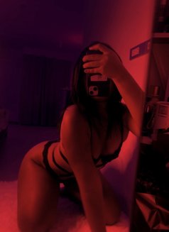 Sexy girl - escort in Phuket Photo 2 of 8